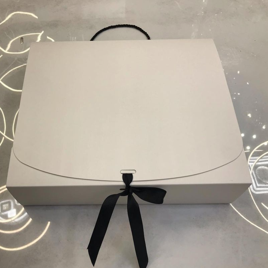 Custom Monri Paper Bags